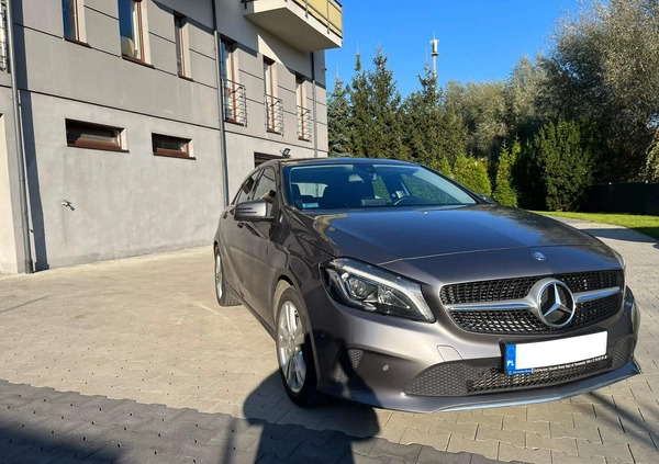 Mercedes-Benz Klasa A cena 68500 przebieg: 135000, rok produkcji 2016 z Tarnów małe 46
